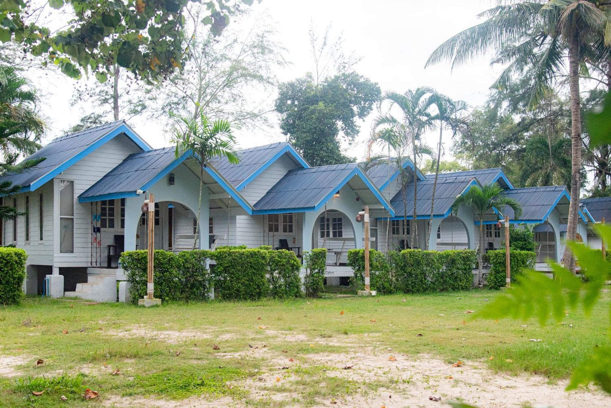 Pan Beachfront Resort Krabi Klong Muang Beach Exterior photo