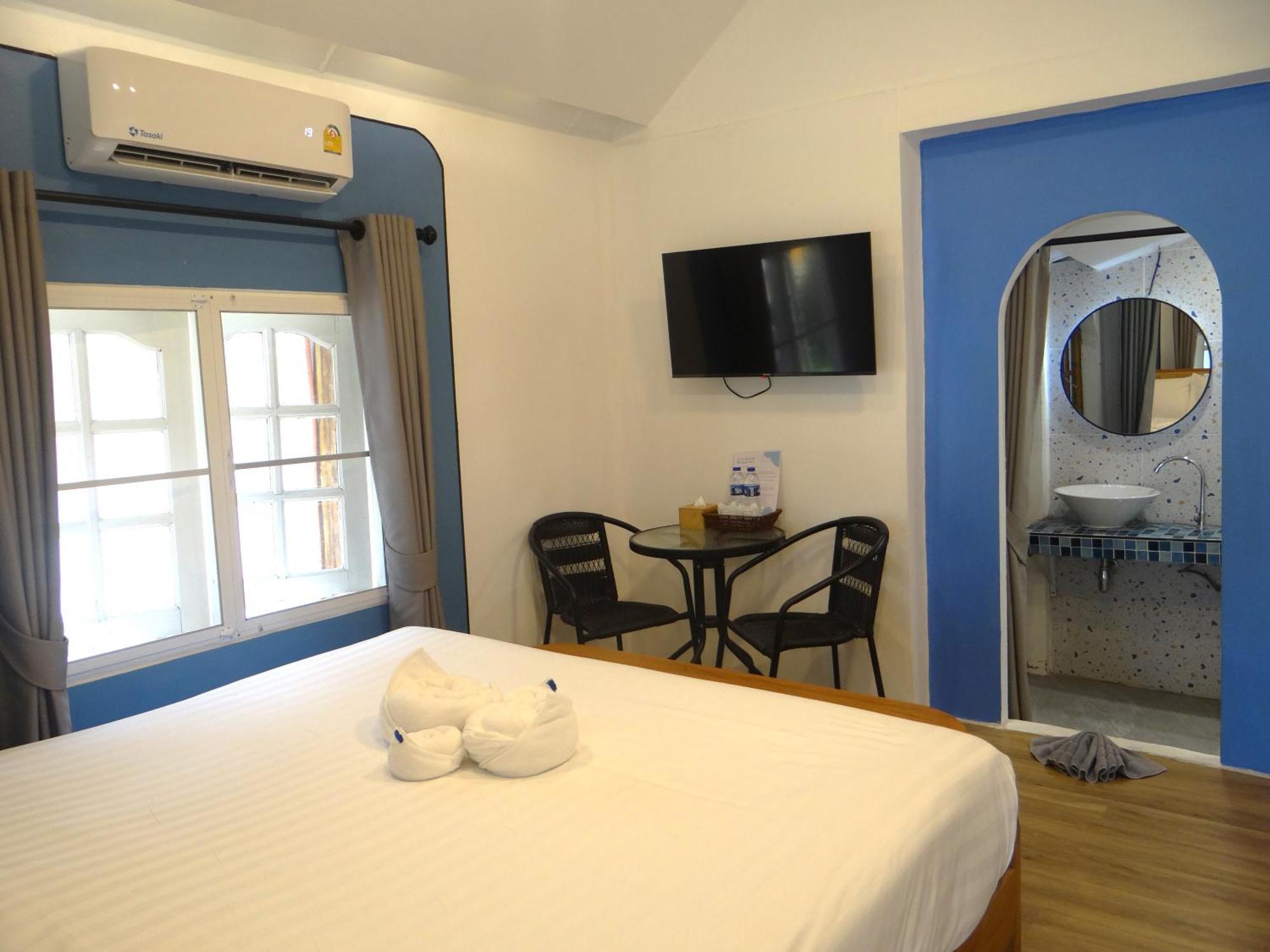 Pan Beachfront Resort Krabi Klong Muang Beach Exterior photo